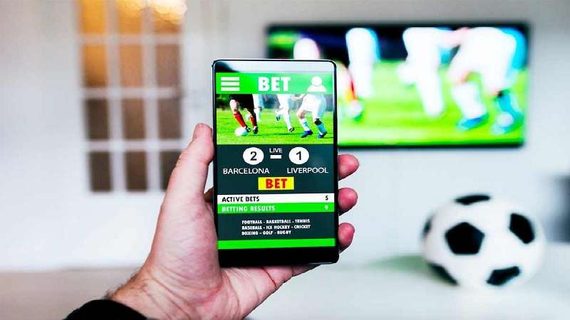 TOP #5 App cá cược bóng đá trực tuyến - Phần mềm xem Live trên điện thoại 2024