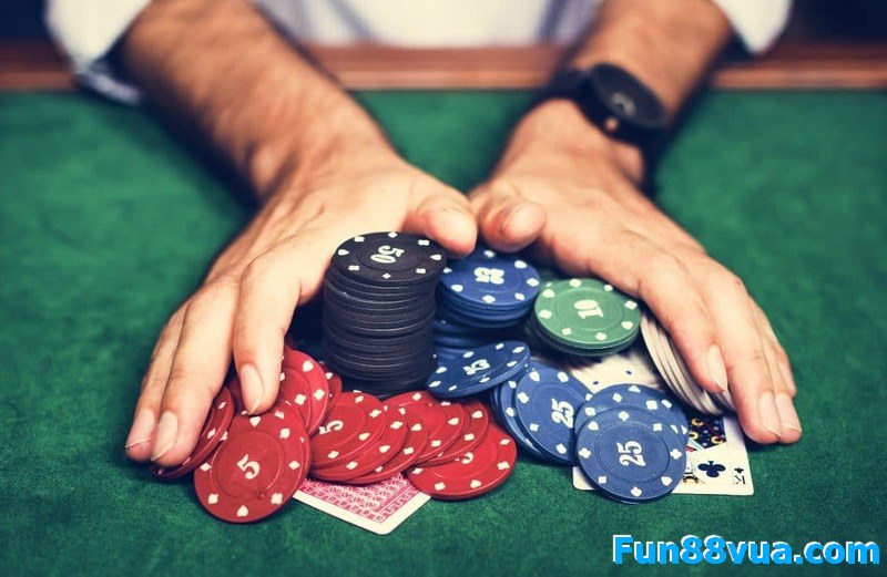 Vai trò và lợi ích của Chip đánh Poker trong trò chơi